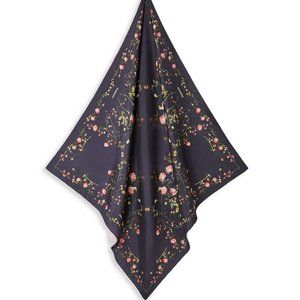 🥀 Authentic and NEW Burberry Rose Print Silk Square Scarf